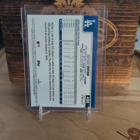 2025 Topps Shohei Ohtani Pitching Dodgers MVP - Picture 2 of 2